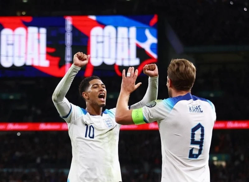 Nicknamed "Three Lions" -the England national football team